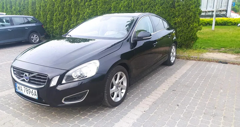 volvo s60 zachodniopomorskie Volvo S60 cena 39900 przebieg: 155000, rok produkcji 2011 z Warszawa